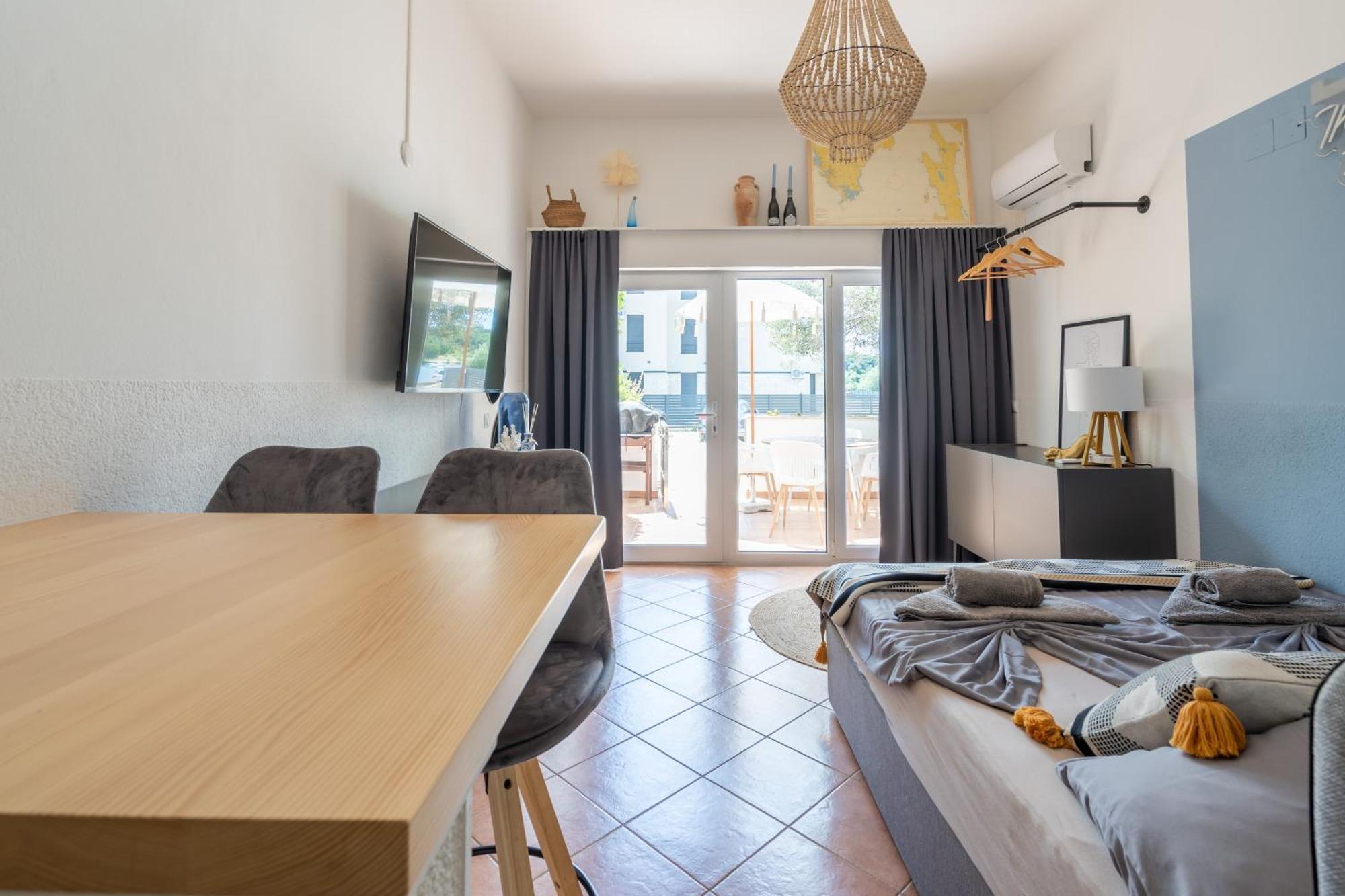 App Akumal-25M Zum Meer, Privatparkplatz, 50 Zoll Smart Tv, Sat Medulin Buitenkant foto